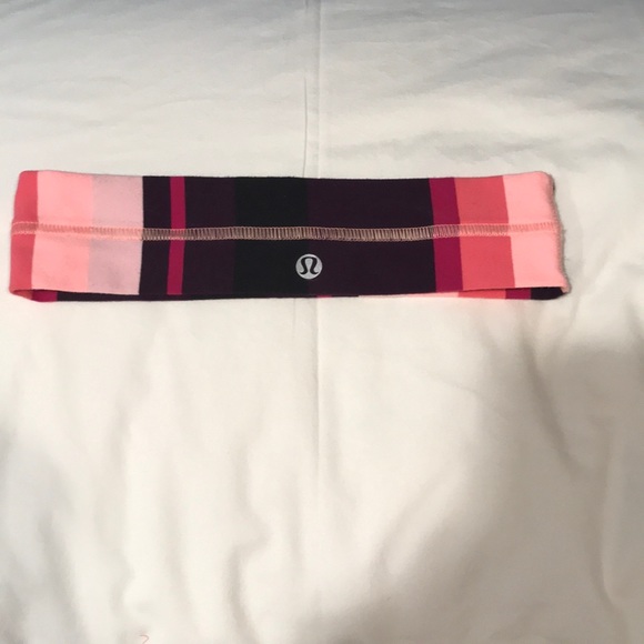BUNDLE 3 lululemon headbands - Picture 6 of 7